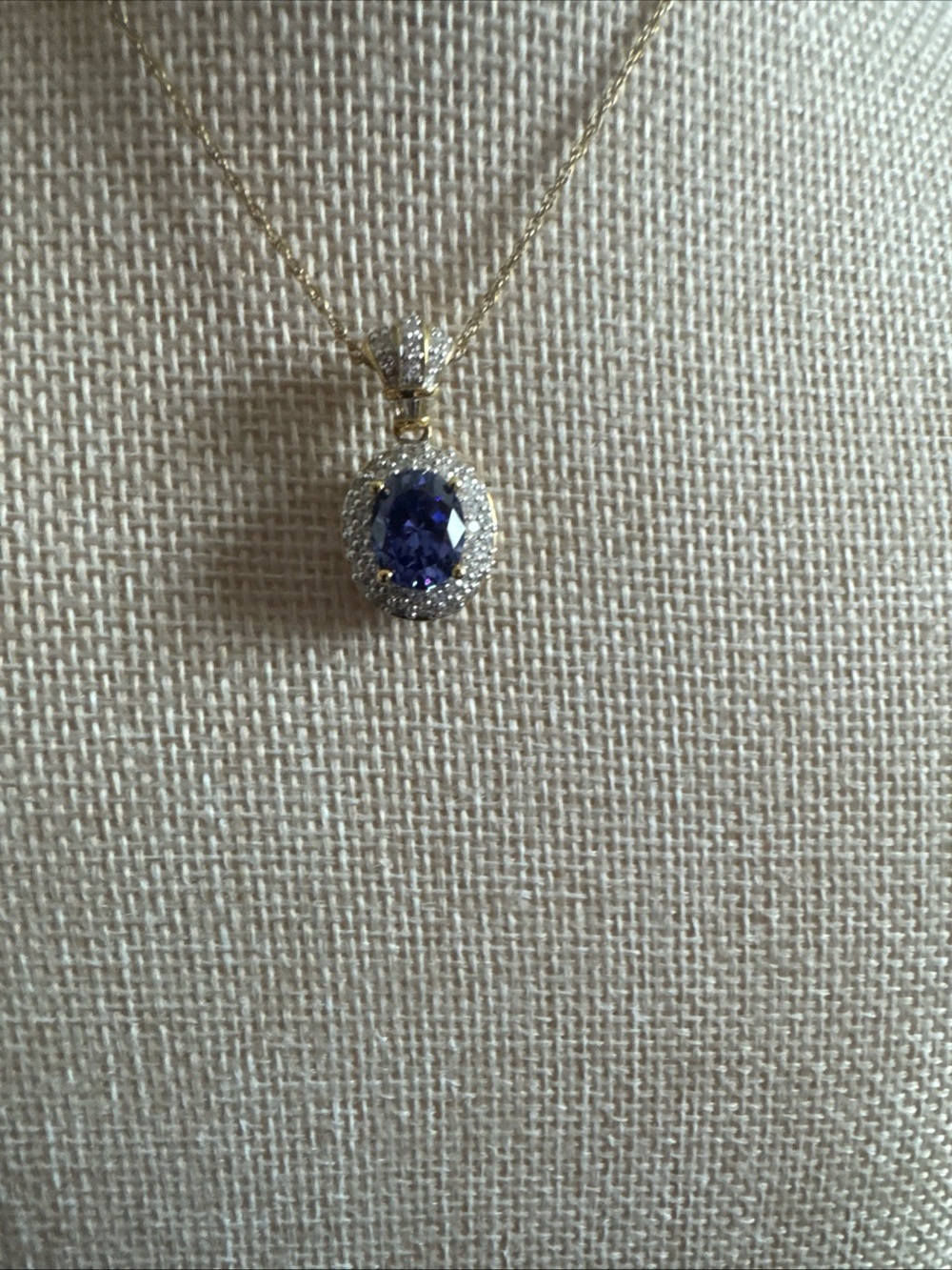 Beautiful 925 vermeil/gold Tanzanite Oval Pendant w/Double Row of CZ 
Incl Chain